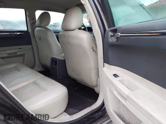 2006 Chrysler 300 Touring with VIN 2C3KA53G36H432859, listed as a IAAI auction lot 42141903 with 270,699 mi miles. Bid and sale history available at carsss.com. Image 8.