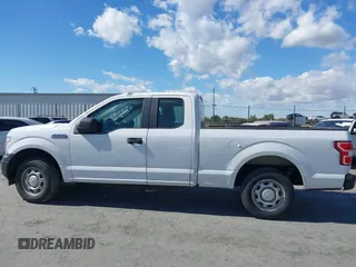 2018 Ford F-150 XL с VIN 1FTEX1CB3JKC85027, выставлен на аукционе IAAI как лот 42248025 с пробегом 260 593 миль миль и . История ставок и продаж доступна на DreamBid. Изображение 14.