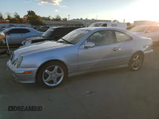 2002 Mercedes-Benz CLK 320/430 with VIN WDBLJ65G62T107394, listed as a Copart auction lot 81187064 with 180,051 mi miles and Salvage Title. Bid and sale history available at carsss.com. Image 1.