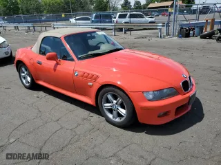2000 BMW Z3 2.5L with VIN WBACH9340YLM91704, listed as a Copart auction lot 57235124 with 71,354 mi miles and Salvage Title. Bid and sale history available at carsss.com. Image 4.