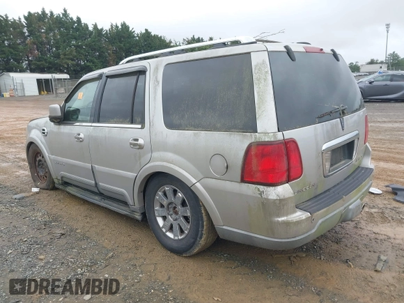 2003 Lincoln Navigator Luxury z VIN 5LMFU28R93LJ39584, wystawiony jako IAAI lot #42302459 z przebiegiem Nie podano mil oraz . Historia ofert i sprzedaży dostępna na DreamBid. Obrazek 3.