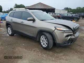 2018 Jeep Cherokee Latitude Plus with VIN 1C4PJLLB4JD605417, listed as a Copart auction lot 58005145 with 176,231 mi miles and Salvage title. Bid and sale history available at DreamBid. Image 4.
