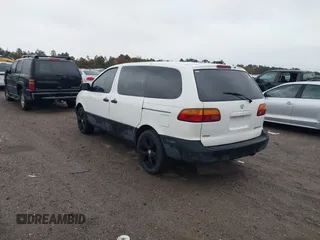 2000 Toyota Sienna CE z VIN 4T3ZF19C4YU209032, wystawiony jako IAAI lot #41067172 z przebiegiem 242 380 mil mil oraz . Historia ofert i sprzedaży dostępna na DreamBid. Obrazek 3.