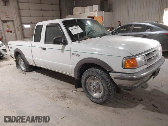 1997 Ford Ranger XLT with VIN 1FTCR15X6VTA50681, listed as a IAAI auction lot 41494060 with 117,838 mi miles. Bid and sale history available at carsss.com. Image 1.