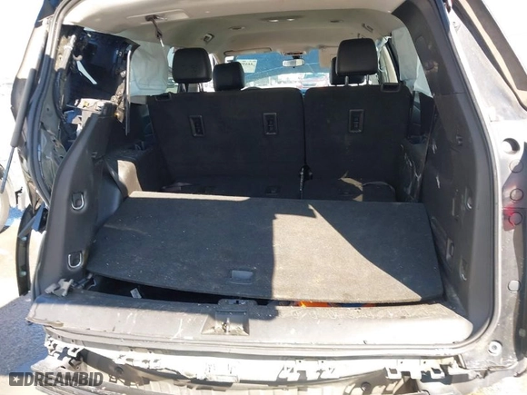 2019 Chevrolet Traverse LS with VIN 1GNERFKW5KJ283466, listed as a IAAI auction lot 41695373 with 109,401 mi miles. Bid and sale history available at carsss.com. Image 8.