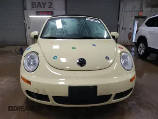 2006 Volkswagen Beetle с VIN 3VWRF31YX6M311661, выставлен на аукционе Copart как лот 51855285 с пробегом 98 703 миль миль и Списание • Salvage title. История ставок и продаж доступна на DreamBid. Изображение 5.