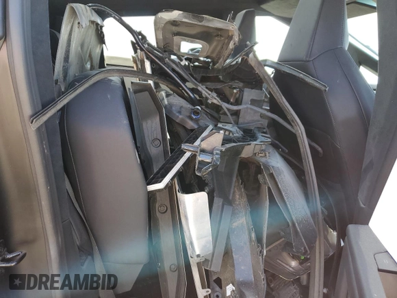 2024 Tesla Cybertruck Cyberbeast z VIN 7G2CEHEE3RA011732, wystawiony jako Copart lot #47046165 z przebiegiem 6 109 mil mil oraz Czysty tytuł • Clean title. Historia ofert i sprzedaży dostępna na DreamBid. Obrazek 10.