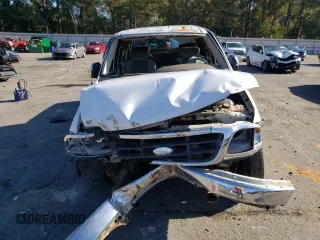 2002 Ford F-150 XLT with VIN 1FTRW07L42KB90527, listed as a Copart auction lot 85098244 with 143,213 mi miles and Salvage Title. Bid and sale history available at carsss.com. Image 5.