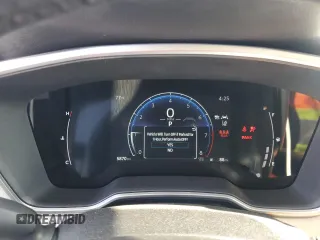 2024 Toyota Corolla Cross XLE z VIN 7MUDAABG9RV101729, wystawiony jako Copart lot #57681495 z przebiegiem 5 870 mil mil oraz Szkoda całkowita • Salvage title. Historia ofert i sprzedaży dostępna na DreamBid. Obrazek 9.