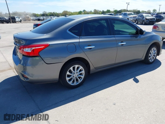 2019 Nissan Sentra SV z VIN 3N1AB7AP5KY310563, wystawiony jako IAAI lot #41742708 z przebiegiem 60 275 mil mil oraz . Historia ofert i sprzedaży dostępna na DreamBid. Obrazek 4.