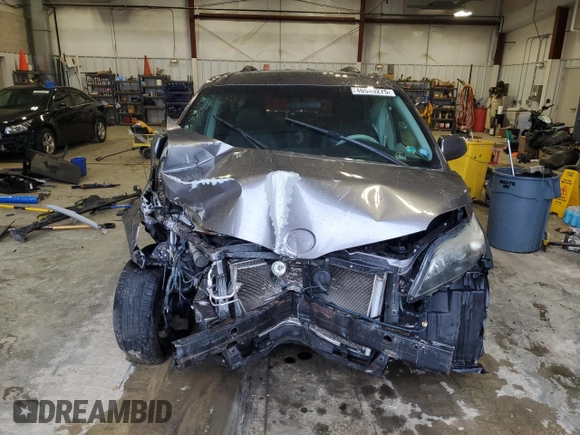 2011 Toyota Sienna SE with VIN 5TDXK3DC6BS071217, listed as a Copart auction lot 46549275 with 0 mi miles and Non Repairable. Bid and sale history available at carsss.com. Image 5.
