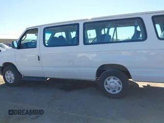 2008 Ford Econoline Passenger XL with VIN 1FBSS31L78DA03855, listed as a IAAI auction lot 40900794 with 989,635 mi miles and . Bid and sale history available at DreamBid. Image 14.