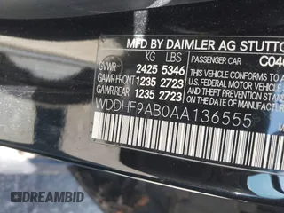 2010 Mercedes-Benz E-Class E 550 Luxury with VIN WDDHF9AB0AA136555, listed as a IAAI auction lot 42069576 with 129,775 mi miles. Bid and sale history available at carsss.com. Image 9.
