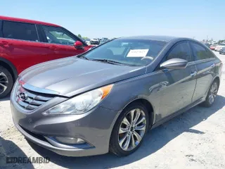 2011 Hyundai Sonata SE with VIN 5NPEC4AC3BH039796, listed as a IAAI auction lot 42027823 with 218,060 mi miles. Bid and sale history available at carsss.com. Image 2.