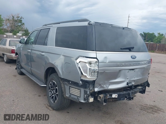 2023 Ford Expedition Max XLT with VIN 1FMJK1J81PEA16712, listed as a IAAI auction lot 39699126 with 37,686 mi miles and . Bid and sale history available at DreamBid. Image 3.