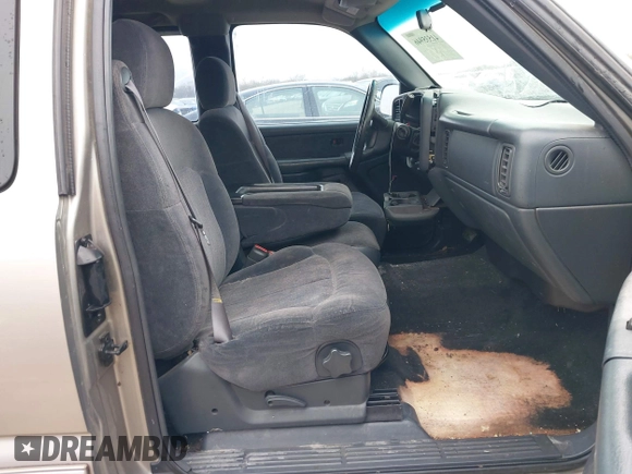 2000 Chevrolet Silverado 1500 with VIN 2GCEC19WXY1357051, listed as a IAAI auction lot 41535946 with 154,163 mi miles and . Bid and sale history available at DreamBid. Image 5.