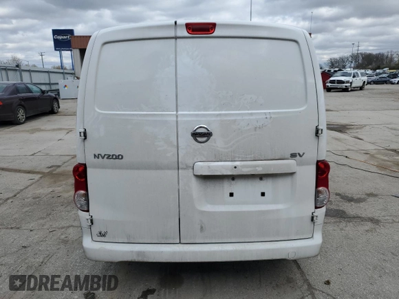 2020 Nissan NV200 SV z VIN 3N6CM0KN0LK708107, wystawiony jako Copart lot #53154345 z przebiegiem 137 947 mil mil oraz Szkoda całkowita • Salvage title. Historia ofert i sprzedaży dostępna na DreamBid. Obrazek 6.