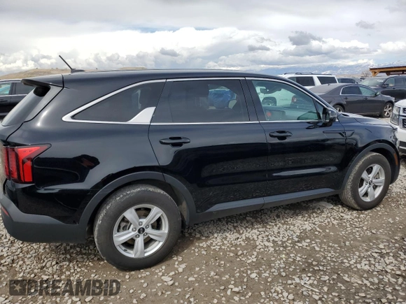2021 Kia Sorento LX z VIN 5XYRG4LC7MG006894, wystawiony jako Copart lot #51697305 z przebiegiem 99 284 mil mil oraz Szkoda całkowita • Salvage title. Historia ofert i sprzedaży dostępna na DreamBid. Obrazek 3.