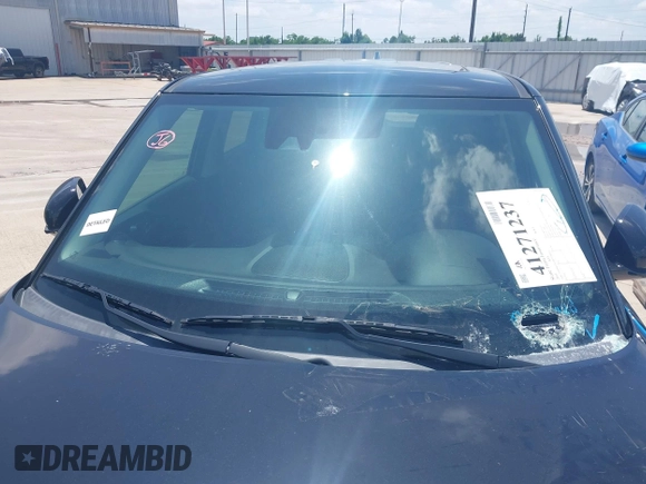 2021 Kia Soul GT-Line with VIN KNDJ63AU4M7138014, listed as a IAAI auction lot 41271237 with 43,124 mi miles and . Bid and sale history available at DreamBid. Image 19.