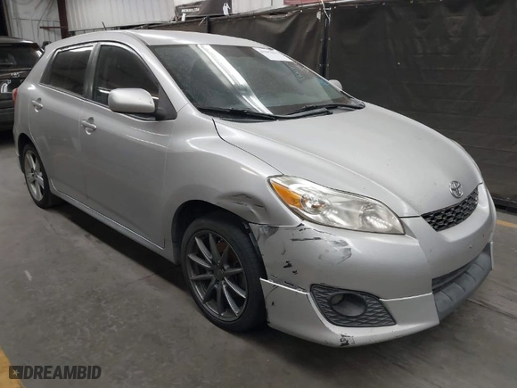 2010 Toyota Matrix S with VIN 2T1KE4EE7AC046244, listed as a IAAI auction lot 41997842 with 225,133 mi miles. Bid and sale history available at carsss.com. Image 1.