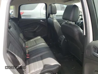 2016 Ford C-Max SEL z VIN 1FADP5CUXGL118791, wystawiony jako Copart lot #58474595 z przebiegiem 86 657 mil mil oraz Czysty tytuł • Clean title. Historia ofert i sprzedaży dostępna na DreamBid. Obrazek 10.