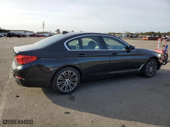 2019 BMW 5 Series 530i xDrive with VIN WBAJA7C52KWC77783, listed as a Copart auction lot 43918675 with 0 mi miles and Salvage Title. Bid and sale history available at carsss.com. Image 3.