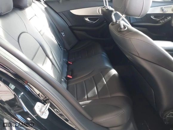 2018 Mercedes-Benz C-Class C 300 with VIN 55SWF4JB7JU279285, listed as a IAAI auction lot 41375517 with 132,484 mi miles. Bid and sale history available at carsss.com. Image 8.