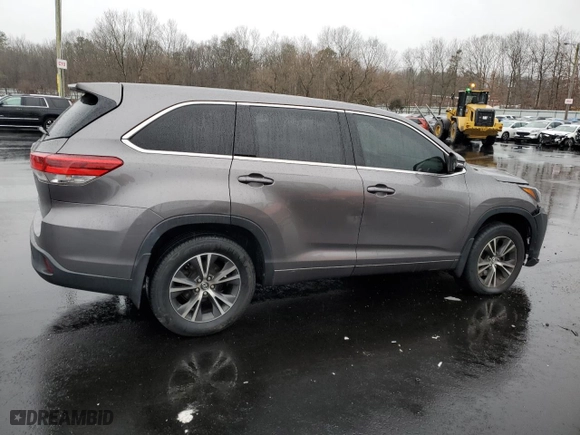 2018 Toyota Highlander LE with VIN 5TDBZRFH2JS891911, listed as a Copart auction lot 42451865 with 80,372 mi miles and Clean Title. Bid and sale history available at carsss.com. Image 3.