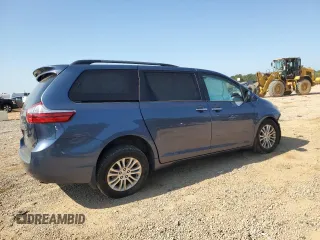 2017 Toyota Sienna XLE Auto Access Seat with VIN 5TDYZ3DC7HS789139, listed as a Copart auction lot 53200635 with Not provided miles and Salvage title. Bid and sale history available at DreamBid. Image 3.