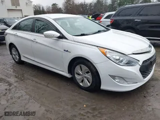 2014 Hyundai Sonata Hybrid Limited with VIN KMHEC4A48EA113990, listed as a IAAI auction lot 42022945 with 105,707 mi miles. Bid and sale history available at carsss.com. Image 1.