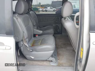 2009 Toyota Sienna XLE with VIN 5TDZK22C49S258892, listed as a IAAI auction lot 42453604 with 288,183 mi miles and . Bid and sale history available at DreamBid. Image 8.