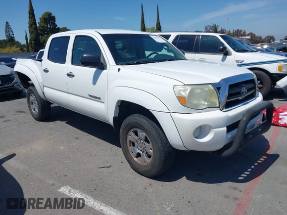2008 Toyota Tacoma PreRunner with VIN 5TEJU62N68Z473062, listed as a IAAI auction lot 41988269 with 96,461 mi miles. Bid and sale history available at carsss.com. Image 1.