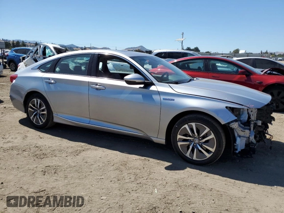 2019 Honda Accord Touring with VIN 1HGCV3F97KA018712, listed as a Copart auction lot 61665185 with 104,392 mi miles and Salvage title. Bid and sale history available at DreamBid. Image 4.