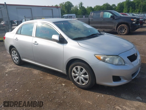 2010 Toyota Corolla z VIN 2T1BU4EE9AC263734, wystawiony jako IAAI lot #42453711 z przebiegiem 87 909 mil mil oraz . Historia ofert i sprzedaży dostępna na DreamBid. Obrazek 1.