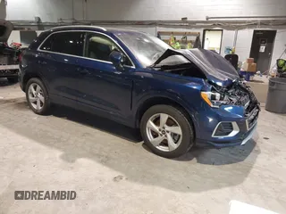 2022 Audi Q3 Premium with VIN WA1AUCF37N1031236, listed as a IAAI auction lot 41453286 with 27,427 mi miles. Bid and sale history available at carsss.com. Image 1.