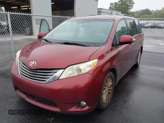 2011 Toyota Sienna XLE AAS с VIN 5TDYK3DCXBS001286, выставлен на аукционе IAAI как лот 42363820 с пробегом 80 138 миль миль и . История ставок и продаж доступна на DreamBid. Изображение 17.