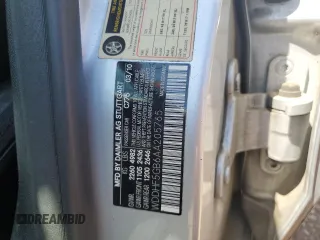 2010 Mercedes-Benz E 350 Luxury с VIN WDDHF5GB6AA205765, выставлен на аукционе Copart как лот 56572625 с пробегом Не указан миль и Списание • Salvage title. История ставок и продаж доступна на DreamBid. Изображение 12.
