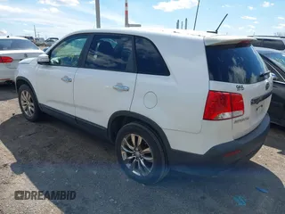 2011 Kia Sorento EX with VIN 5XYKU3A17BG008809, listed as a IAAI auction lot 41880114 with 183,474 mi miles. Bid and sale history available at carsss.com. Image 3.