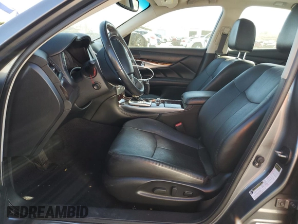 2018 Infiniti Q70 Luxe with VIN JN1BY1AR3JM220301, listed as a Copart auction lot 79569884 with 84,339 mi miles and Salvage title. Bid and sale history available at DreamBid. Image 7.