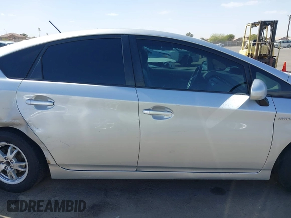 2010 Toyota Prius II with VIN JTDKN3DU4A0203094, listed as a IAAI auction lot 41742101 with 201,607 mi miles. Bid and sale history available at carsss.com. Image 13.
