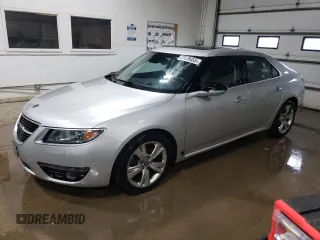 2011 Saab 9-5 Turbo4 z VIN YS3GN4AR5B4007387, wystawiony jako Copart lot #57578455 z przebiegiem 278 323 mil mil oraz Tytuł czysty. Historia ofert i sprzedaży dostępna na DreamBid. Obrazek 1.