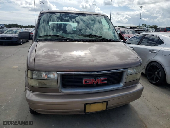 2000 GMC Safari Passenger with VIN 1GKDM19W7YB523894, listed as a Copart auction lot 74996334 with NaN miles and Salvage Title. Bid and sale history available at carsss.com. Image 5.