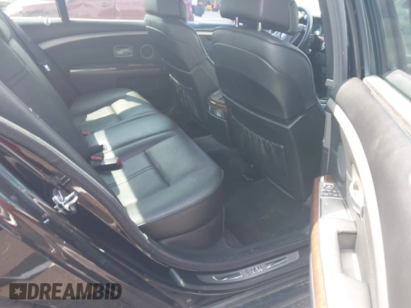 2008 BMW 7 Series 750i with VIN WBAHL83518DT11907, listed as a IAAI auction lot 42553319 with 185,925 mi miles and . Bid and sale history available at DreamBid. Image 8.