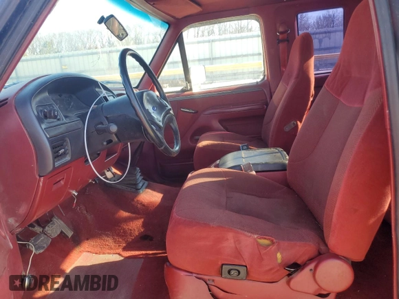 1993 Ford F-250 z VIN 1FTHX25C5PKB75016, wystawiony jako Copart lot #47947095 z przebiegiem 302 553 mil mil oraz Szkoda całkowita • Salvage title. Historia ofert i sprzedaży dostępna na DreamBid. Obrazek 7.