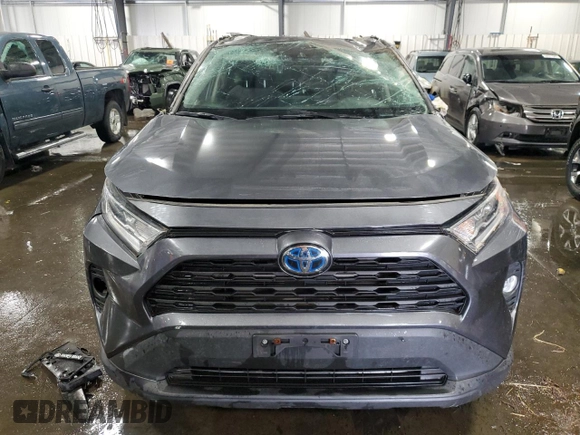 2020 Toyota RAV4 Hybrid XLE с VIN JTMRWRFVXLD072320, выставлен на аукционе Copart как лот 57258705 с пробегом 77 585 миль миль и Списание • Salvage title. История ставок и продаж доступна на DreamBid. Изображение 5.