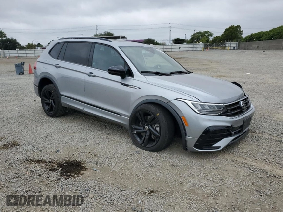 2023 Volkswagen Tiguan SE R-Line Black с VIN 3VVCB7AX4PM038156, выставлен на аукционе Copart как лот 58963155 с пробегом 24 871 миль миль и Списание • Salvage title. История ставок и продаж доступна на DreamBid. Изображение 4.