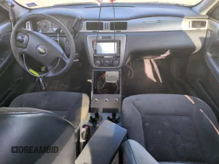 2013 Chevrolet Impala Police z VIN 2G1WD5E3XD1162414, wystawiony jako Copart lot #53910565 z przebiegiem 146 081 mil mil oraz Szkoda całkowita • Salvage title. Historia ofert i sprzedaży dostępna na DreamBid. Obrazek 8.