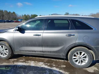 2019 Kia Sorento LX z VIN 5XYPGDA33KG537470, wystawiony jako IAAI lot #41970865 z przebiegiem 77 010 mil mil oraz . Historia ofert i sprzedaży dostępna na DreamBid. Obrazek 15.