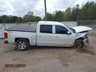 2018 Chevrolet Silverado 1500 LT with VIN 3GCUKREC3JG375591, listed as a IAAI auction lot 40887974 with 72,453 mi miles. Bid and sale history available at carsss.com. Image 12.