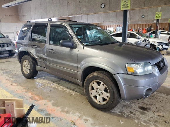 2007 Ford Escape Limited with VIN 1FMCU941X7KB98847, listed as a Copart auction lot 84756474 with 217,576 mi miles and Salvage Title. Bid and sale history available at carsss.com. Image 4.